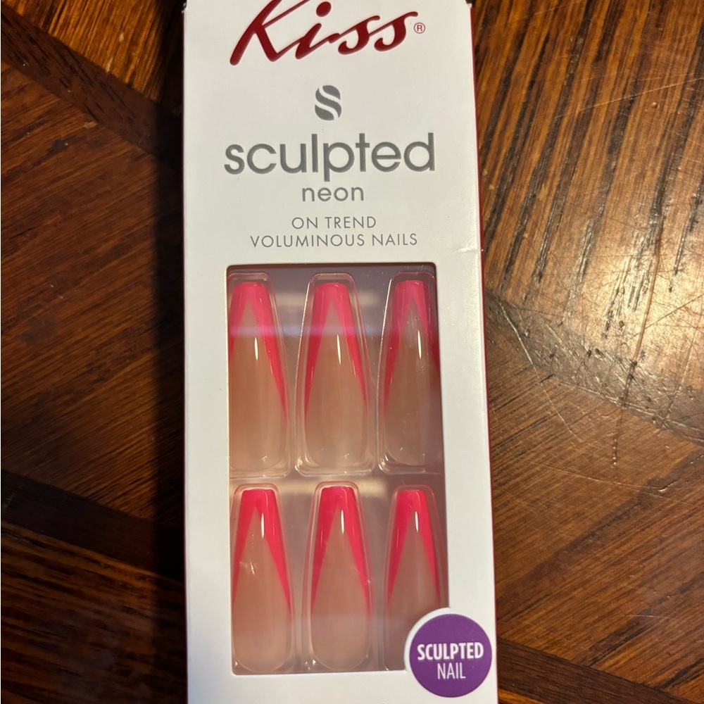 Kiss Sculpted Neon Voluminous Nails - Pink